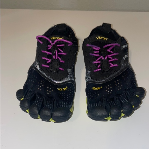 Vibram V-RUN FiveFingers Black and Purple Shoes - Picture 2 of 7